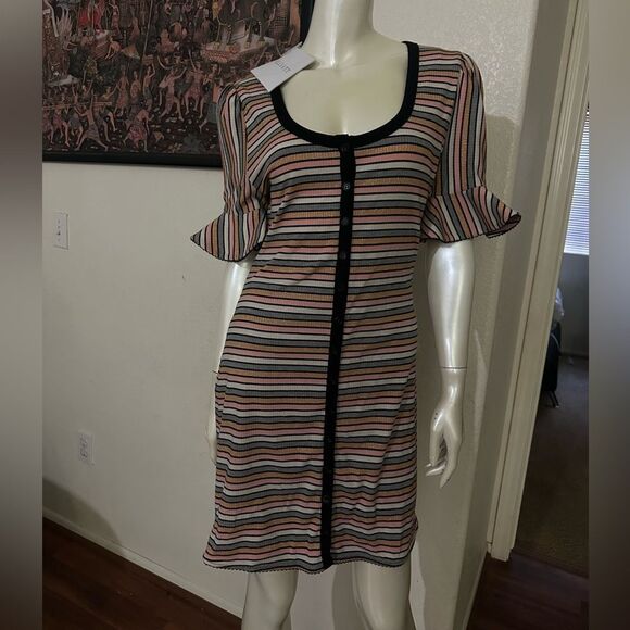 ELLIATT Womens Winona Dress Size Medium
Multistripe Metallic - Picture 2 of 10